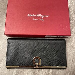 100% Authentic Salvatore Ferragamo Black Wallet